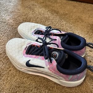 Nike ZOOM COURT Athletic Shoes - White and Pink with Navy